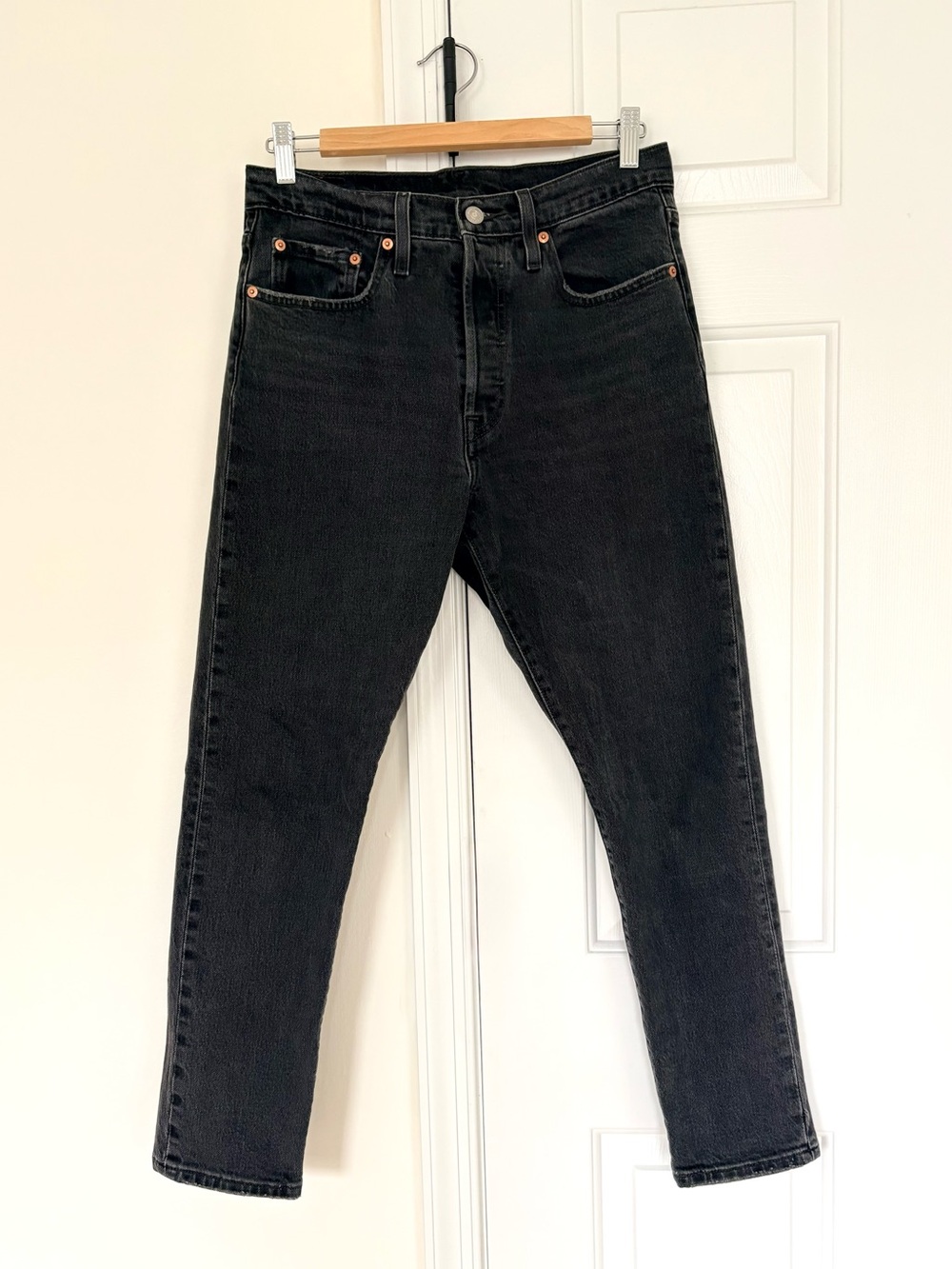 Black Levi’s 501 Skinny Jeans size 28x28